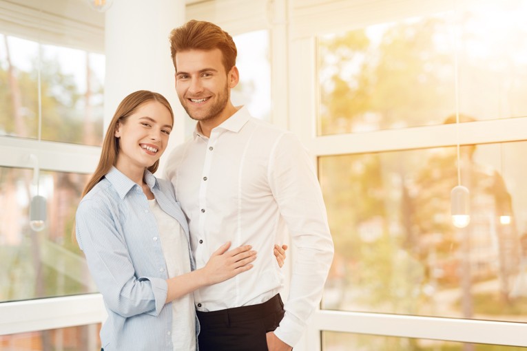 İlişkilerinde emek verir